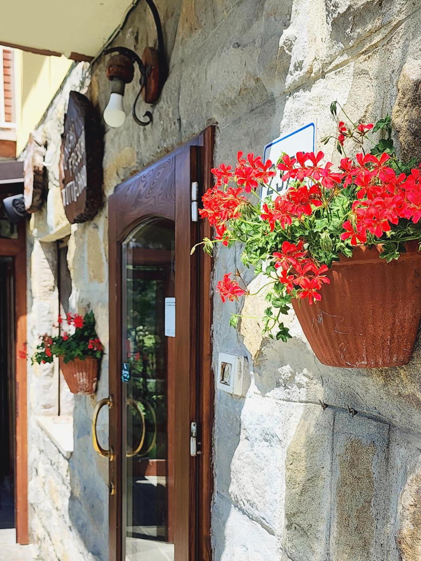 Locanda Romana Fanano Exterior photo